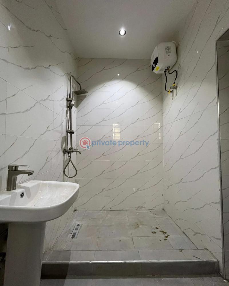 3 bedroom Flat & Apartment For Sale Gbagada Lagos - 3