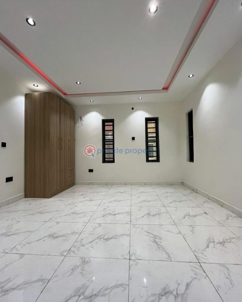 3 bedroom Flat & Apartment For Sale Gbagada Lagos - 0