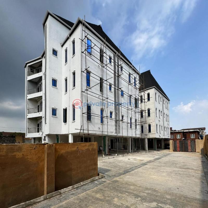 3 bedroom Flat & Apartment For Sale Yaba Lagos - 1