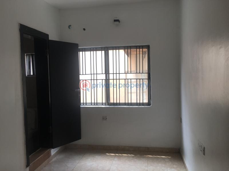 3 bedroom Block Of Flats For Rent Behind Shonibare Estate LSDPC Maryland Estate Lagos - 3
