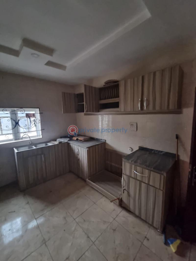 3 bedroom Block Of Flats For Rent Main Oluyole Estate, Ibadan Oluyole Estate Ibadan Oyo - 6