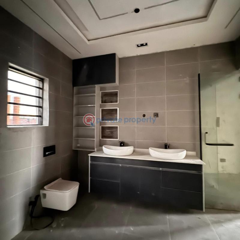 4 bedroom House For Sale Surulere Lagos - 2