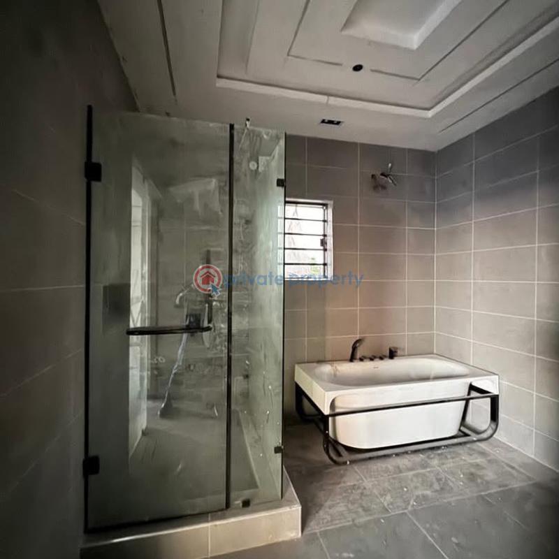 4 bedroom House For Sale Surulere Lagos - 6