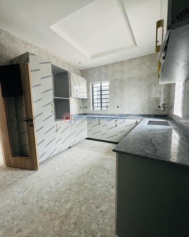 4 bedroom Block Of Flats For Sale Opebi Ikeja Lagos - 11