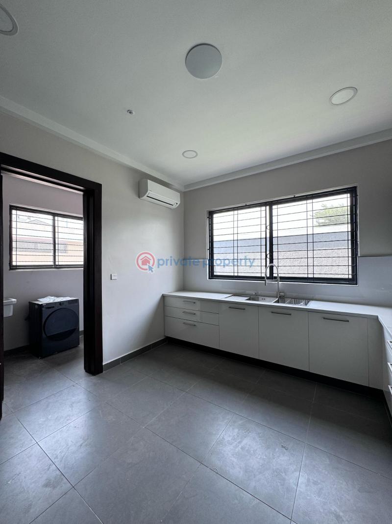 4 bedroom Maisonette For Sale Banana Island Ikoyi Lagos - 11