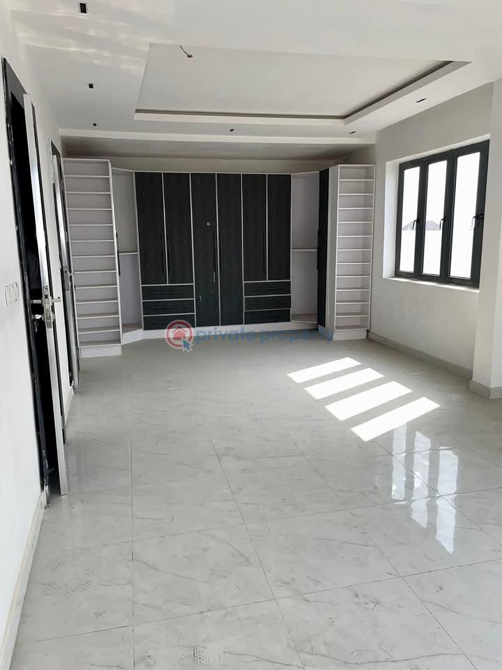 4 bedroom Terraced Duplex For Sale Chevron Drive Lekki Lagos - 2