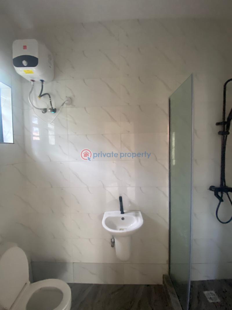 Newly built 4 bed duplex in a gated estate - 6 4 bedroom House For Rent Osapa London Lekki Lagos - 6