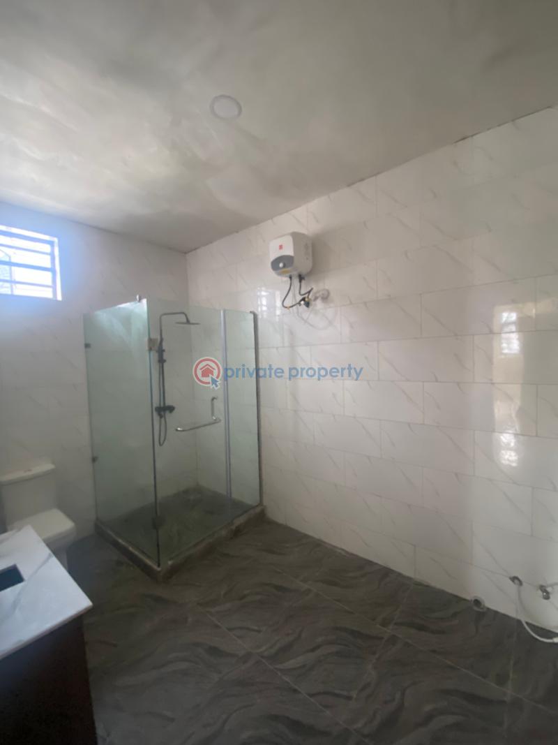Newly built 4 bed duplex in a gated estate - 7 4 bedroom House For Rent Osapa London Lekki Lagos - 7