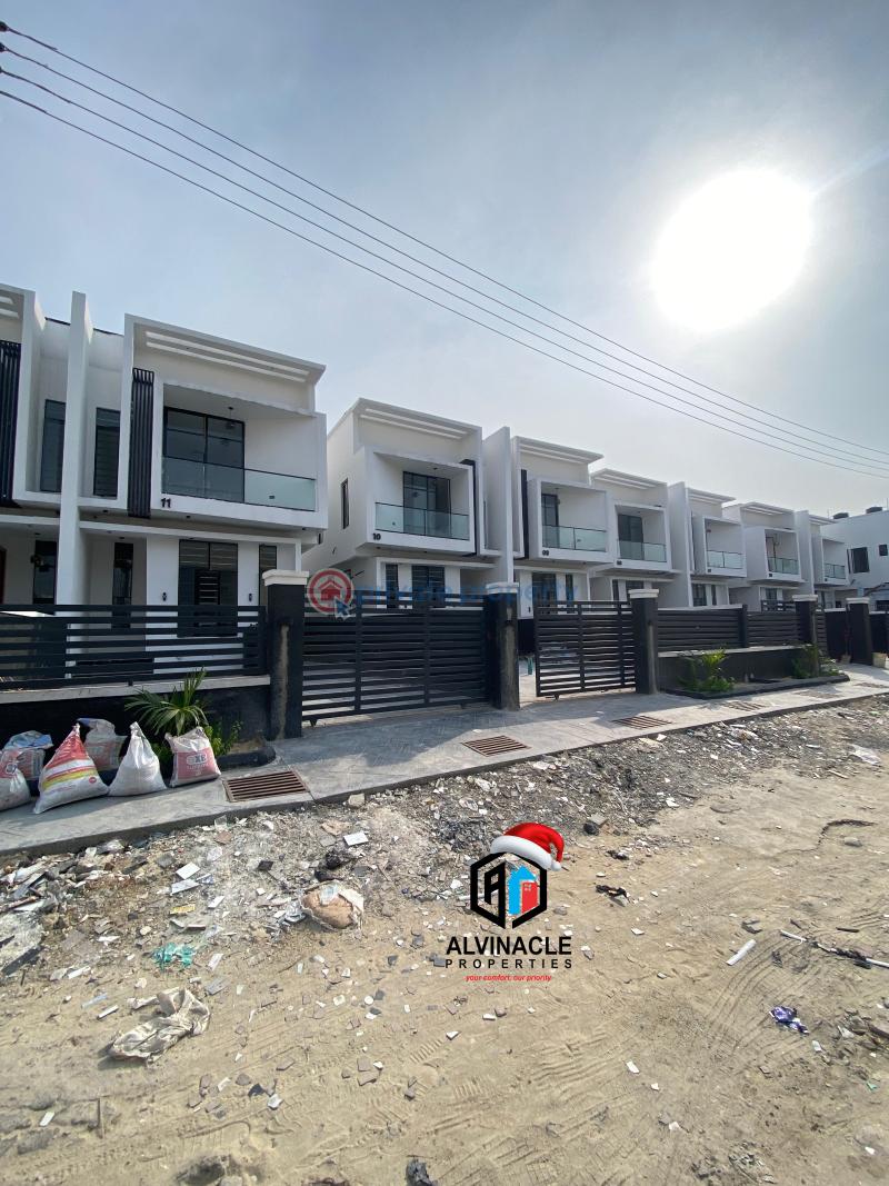 4 bedroom Semi detached Duplex For Sale Idado Lekki Lagos - 0