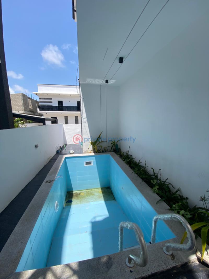 4 bedroom Detached Duplex For Sale Chevron Drive Lekki Lagos - 4