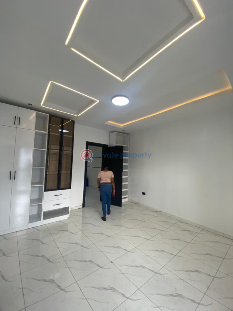 4 bedroom Semi detached Duplex For Sale Ikota G.r.a Lagos State. Ikota Lekki Lagos - 4