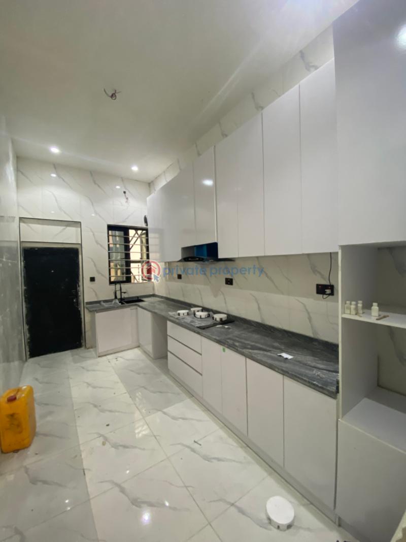 4 bedroom Semi detached Duplex For Sale Ikota G.r.a Lagos State. Ikota Lekki Lagos - 9