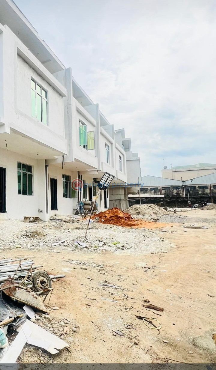 4 bedroom Terrace For Sale Mende Maryland Lagos - 3