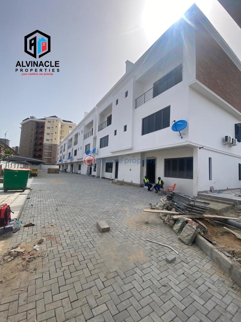 4 bedroom Semi detached Duplex For Sale Parkview Estate Ikoyi Lagos