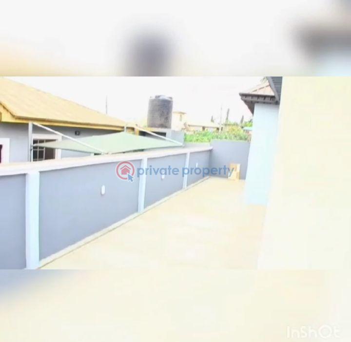 4 bedroom Detached Bungalow For Sale Makogi Obafemi Owode Ogun - 2