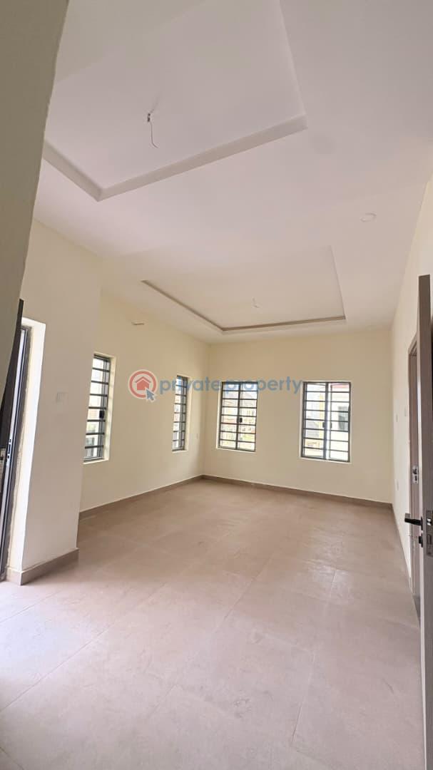 4 bedroom Detached Duplex For Sale Kolapo Ishola Gra Akobo Ibadan Oyo - 2
