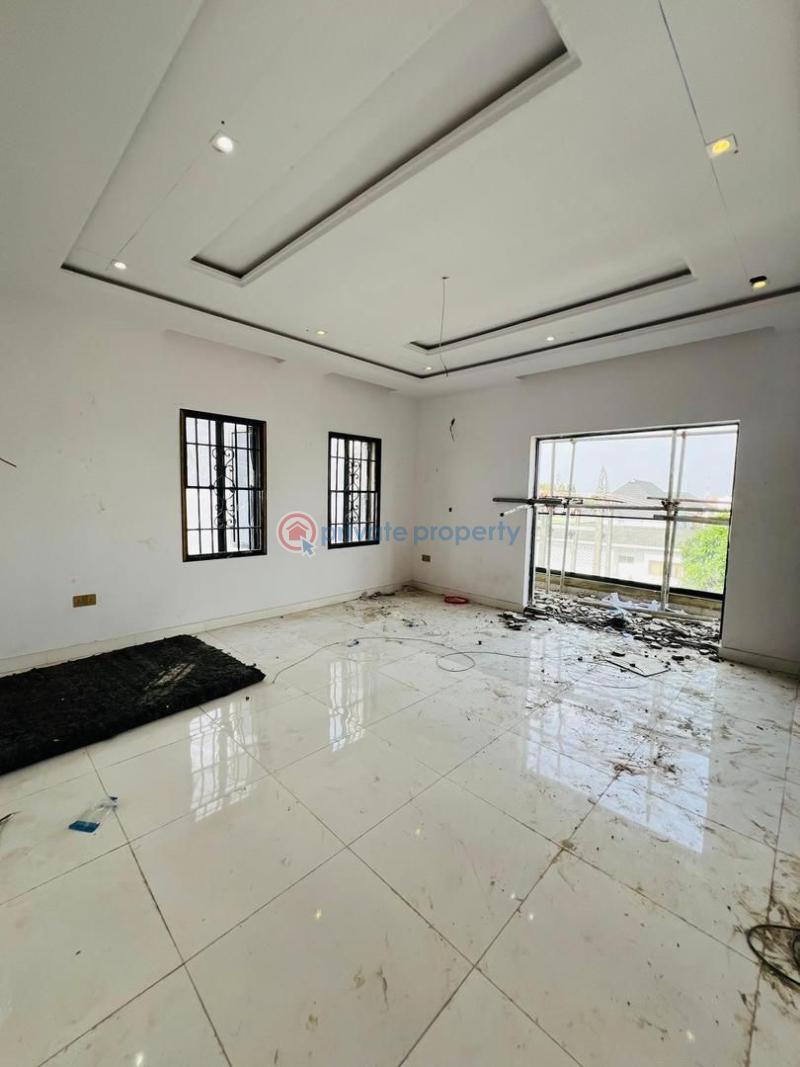 4 bedroom Detached Duplex For Sale In An Estate Adeniyi Jones Ikeja Lagos - 6
