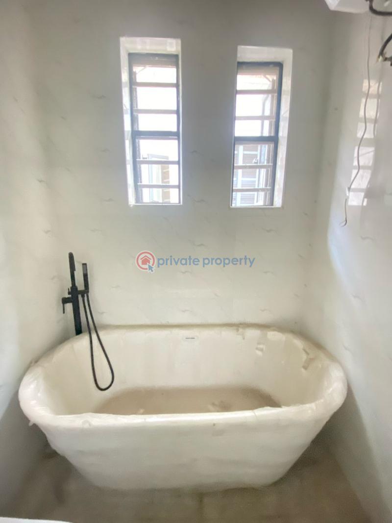 4 bedroom Detached Duplex For Sale Orchid Road,lekki Lagos Lekki Phase 1 Lagos - 5