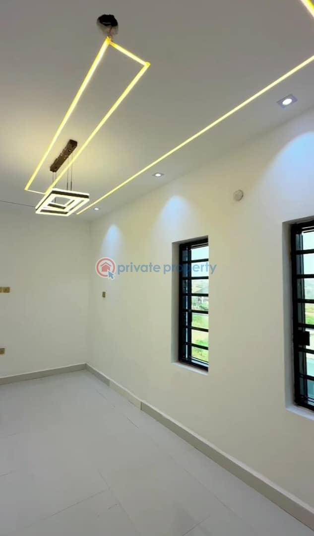 Newly built 4 bedroom detached duplex with security house all insuit - 1 4 bedroom Detached Duplex For Sale Golf Estate Annex Enugu Area  - 1