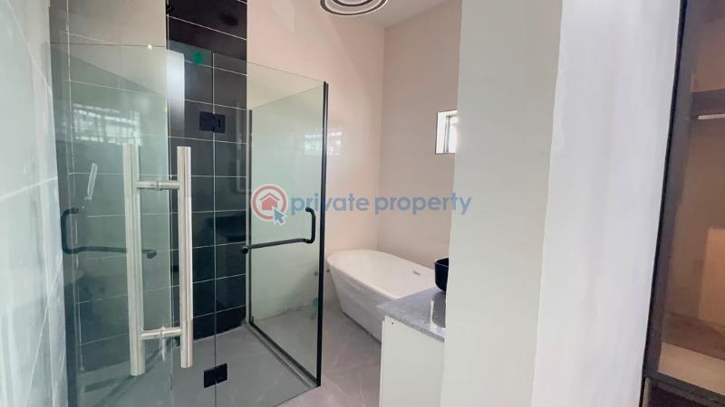 4 bedroom House For Sale Idado Lekki Lagos - 5