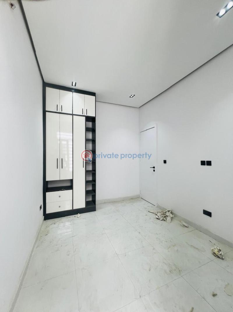 4 bedroom Semi detached Duplex For Sale Ikota Gra Ikota Lekki Lagos - 13