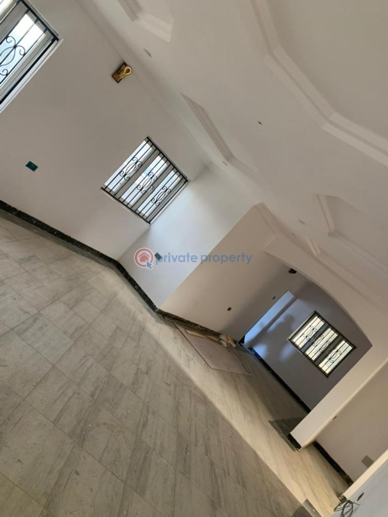 4 bedroom Duplex For Rent Liberty Academy Road, Close To The Main Road, Akala Express, Ibadan Akala Express Ibadan Oyo - 2