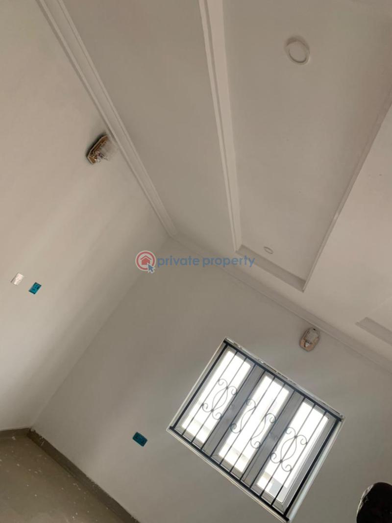 4 bedroom Duplex For Rent Liberty Academy Road, Close To The Main Road, Akala Express, Ibadan Akala Express Ibadan Oyo - 4