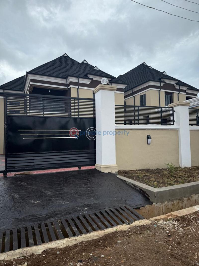 4 bedroom Duplex For Sale Location: Mallami Estate, Oluyole Estate, Ibadan Oluyole Estate Ibadan Oyo - 1