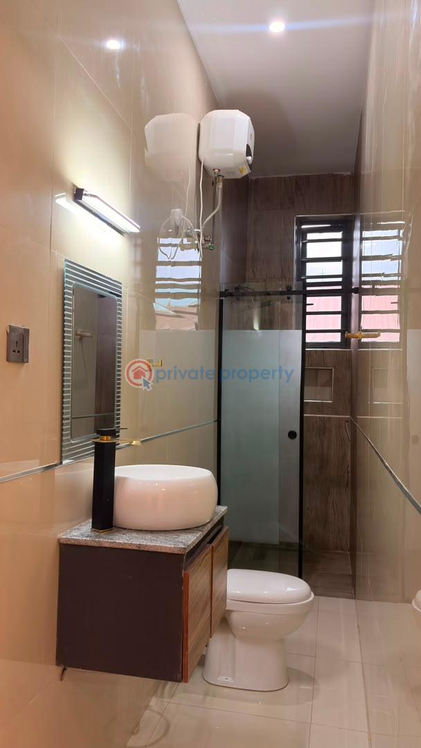 House For Sale Oke’badan Estate, Akala Way, Akobo, Ibadan Ibadan Oyo - 16