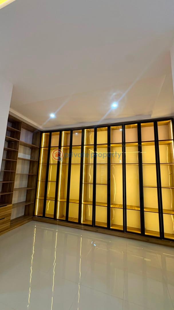 House For Sale Oke’badan Estate, Akala Way, Akobo, Ibadan Ibadan Oyo - 23
