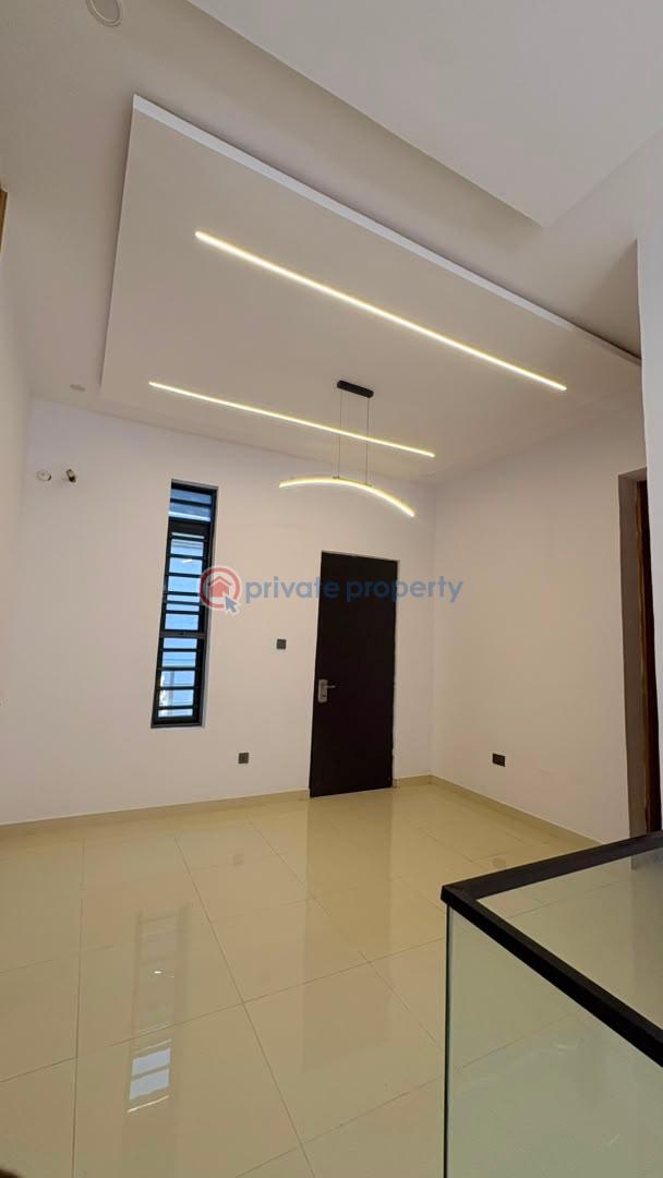 House For Sale Oke’badan Estate, Akala Way, Akobo, Ibadan Ibadan Oyo - 17
