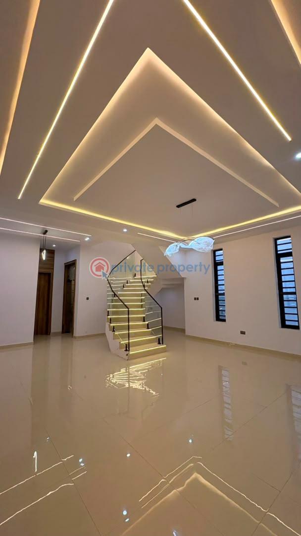 House For Sale Oke’badan Estate, Akala Way, Akobo, Ibadan  Ibadan Oyo - 15