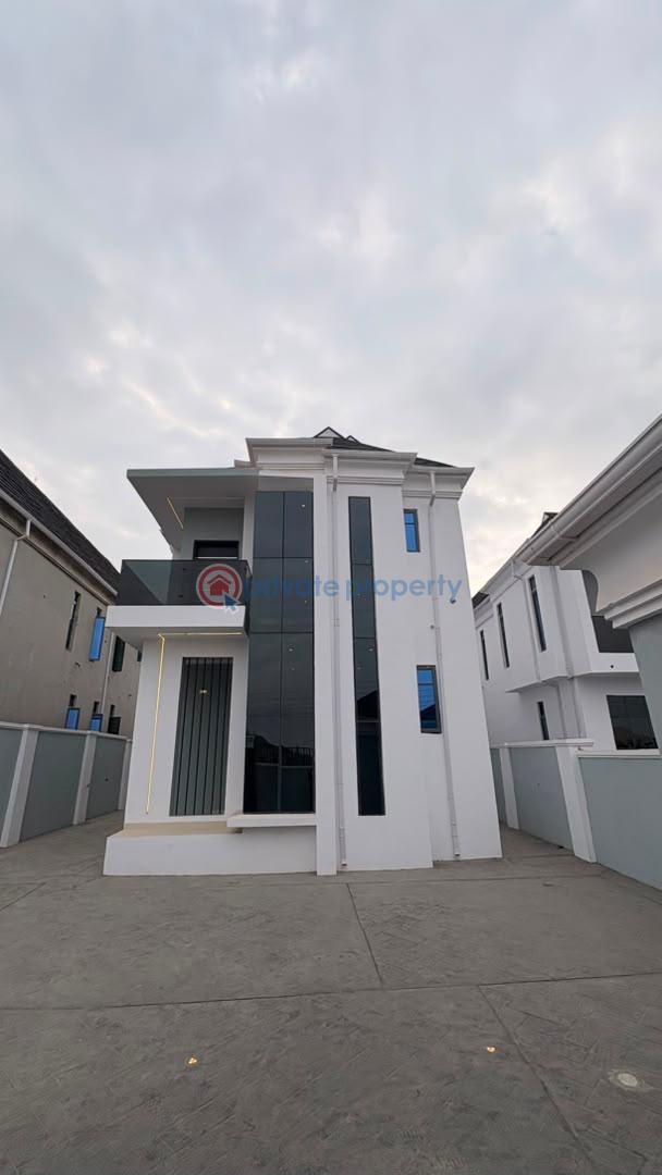 House For Sale Oke’badan Estate, Akala Way, Akobo, Ibadan Ibadan Oyo - 1
