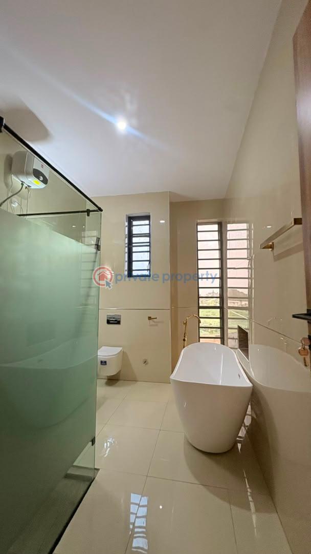 House For Sale Oke’badan Estate, Akala Way, Akobo, Ibadan Ibadan Oyo - 24