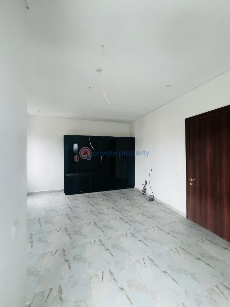 4 bedroom Semi detached Duplex For Sale Off Aldmiralty Way Lekki Phase 1 Lagos - 13