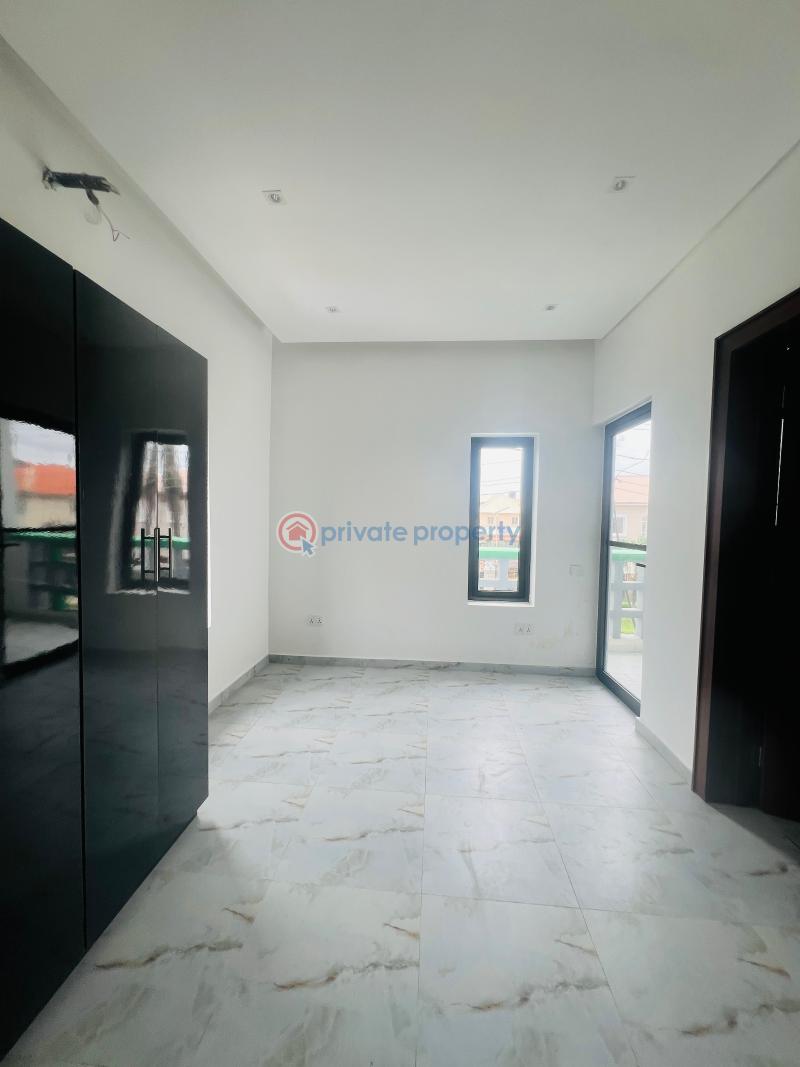 4 bedroom Semi detached Duplex For Sale Off Aldmiralty Way Lekki Phase 1 Lagos - 7