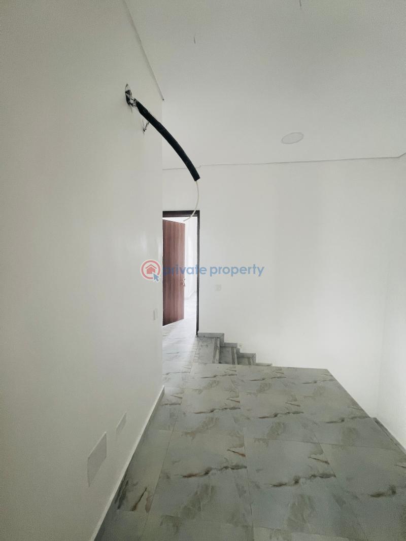 4 bedroom Semi detached Duplex For Sale Off Aldmiralty Way Lekki Phase 1 Lagos - 14