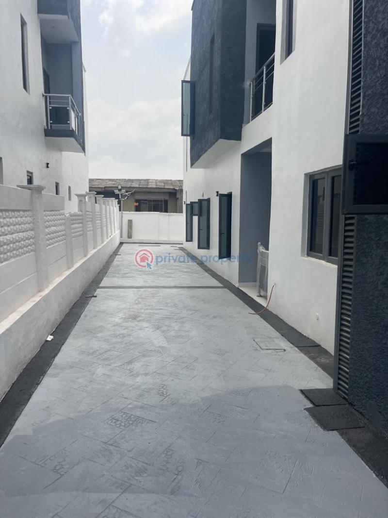 4 bedroom Duplex For Sale Aare Oluyole Estate Ibadan Oyo - 10