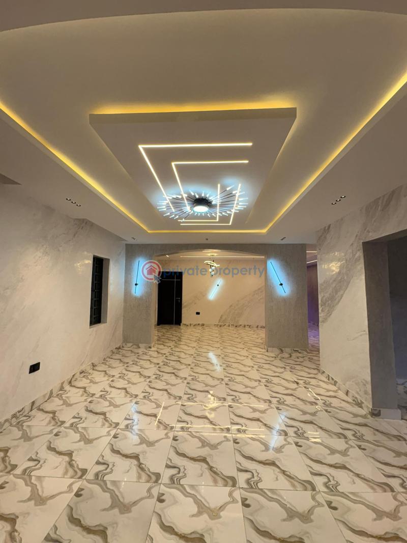 House For Sale Location: Emmanuel Estate, Off Nihort, Jericho Extension Ibadan Oyo - 7