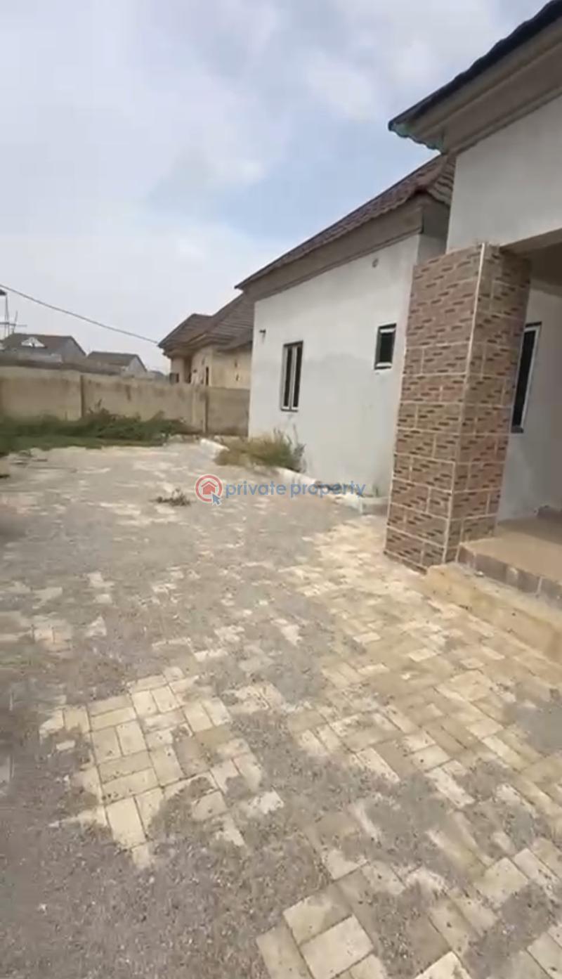4 bedroom Detached Bungalow For Sale An Estate Beside Light Gold Estate , Lugbe Abuja Lugbe Abuja Phase 4  - 3