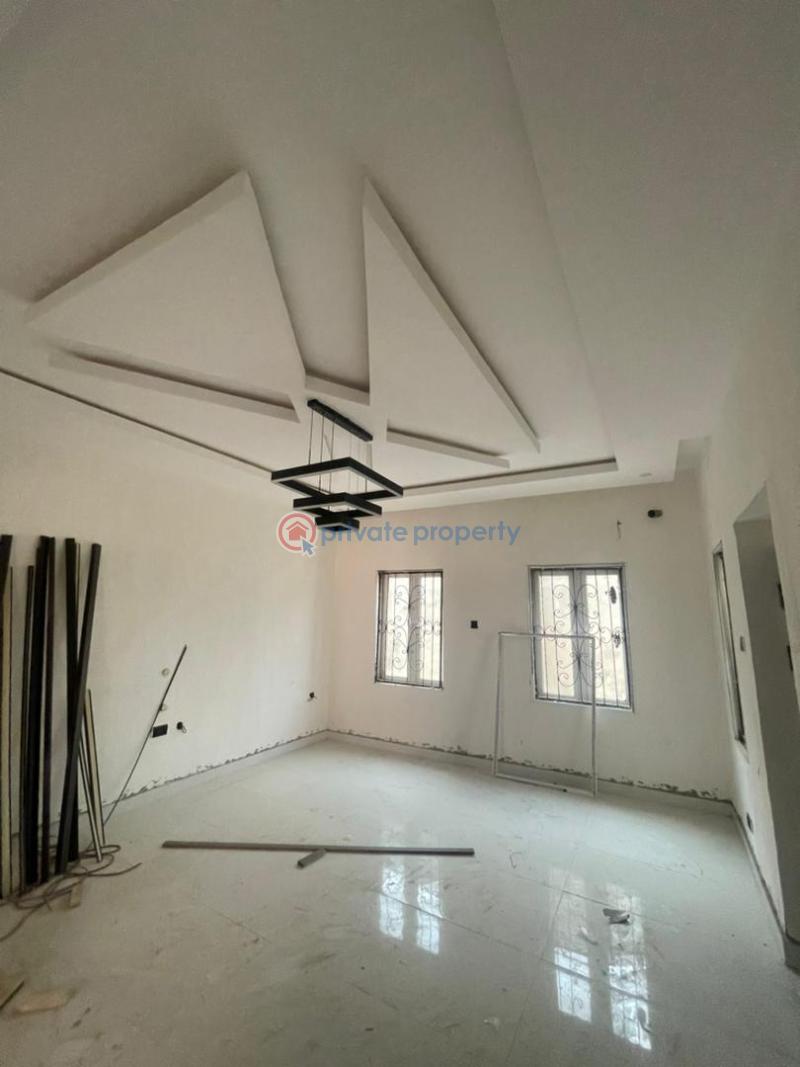 4 bedroom Detached Duplex For Sale Adebajo Street New Bodija Ibadan Oyo - 1