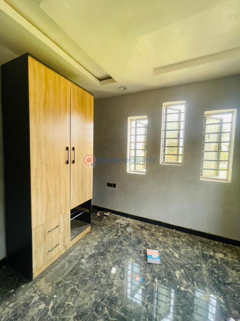 4 bedroom Detached Duplex For Sale Adebajo Street New Bodija Ibadan Oyo - 0
