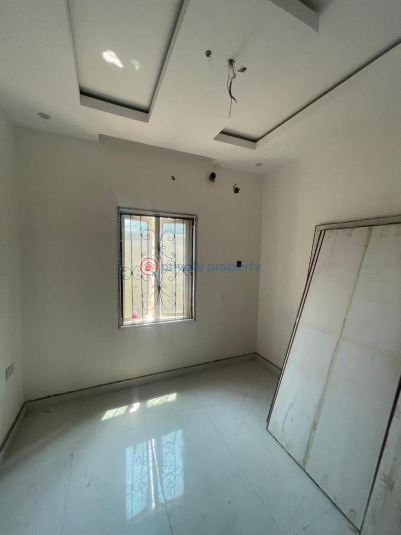 4 bedroom Detached Duplex For Sale Adebajo Street New Bodija Ibadan Oyo - 11