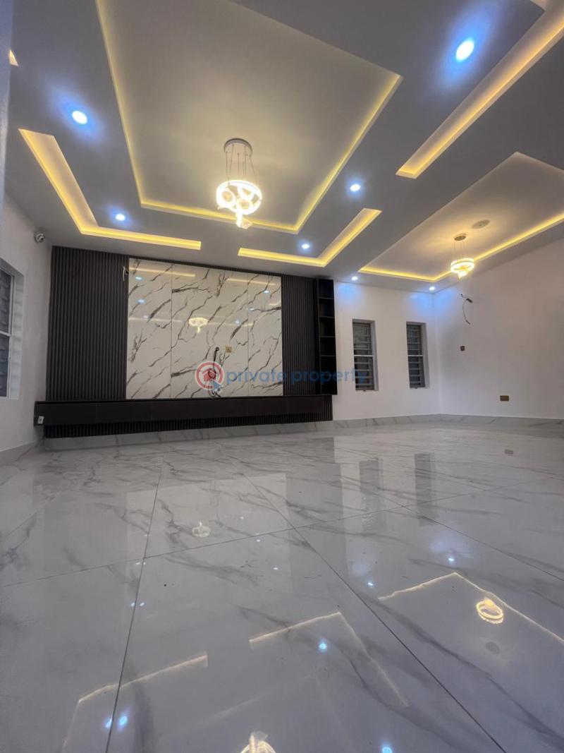 4 bedroom Duplex For Sale 20 Minutes To Airport. Alimosho Lagos - 3