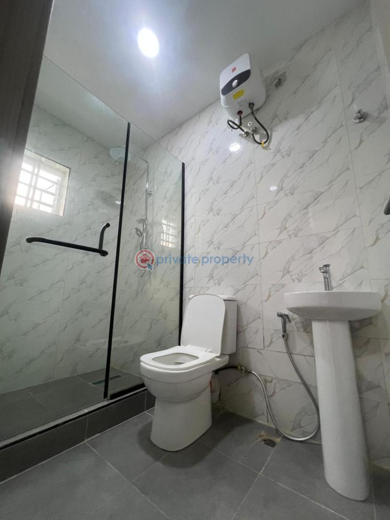 4 bedroom Duplex For Sale 20 Minutes To Airport. Alimosho Lagos - 15