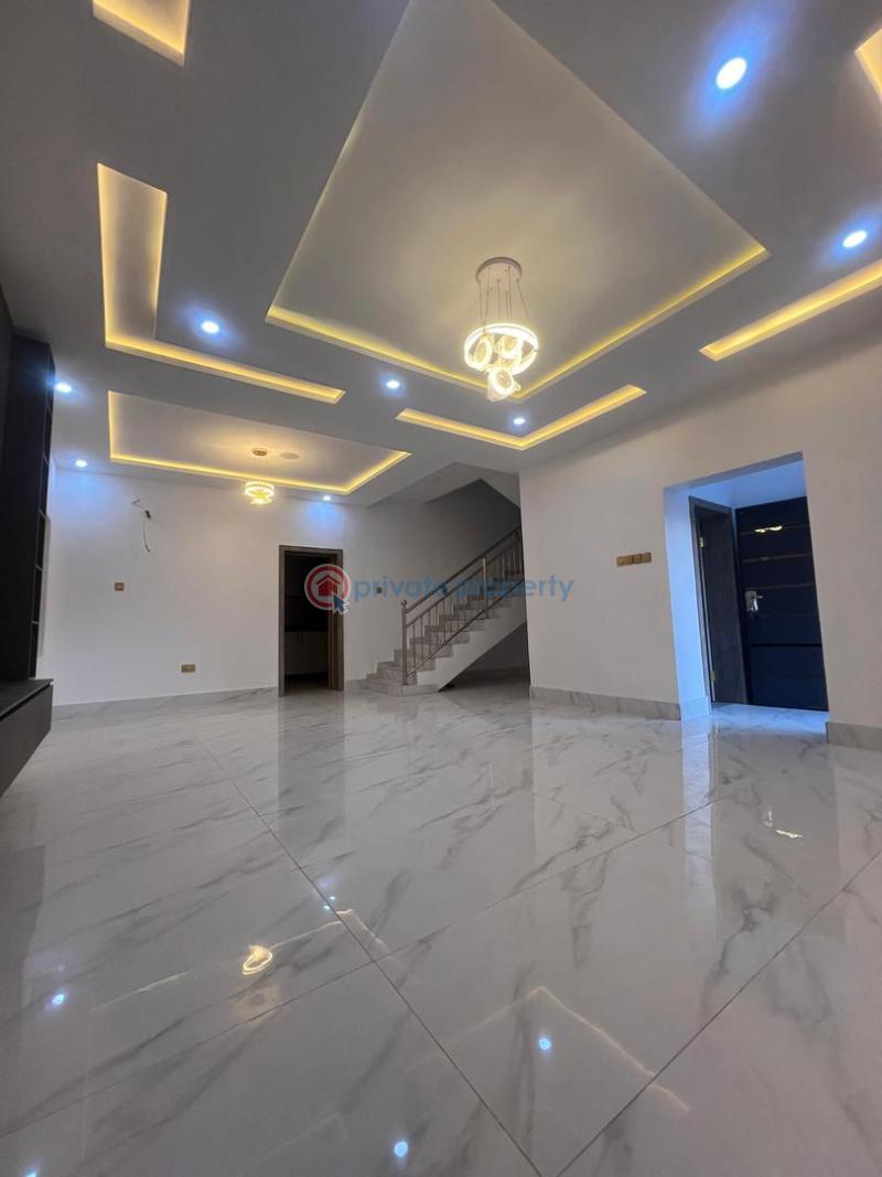 4 bedroom Duplex For Sale 20 Minutes To Airport. Alimosho Lagos - 2