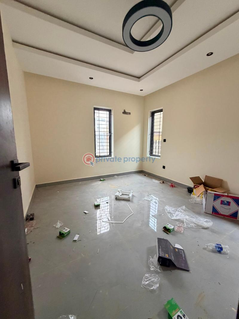 4 bedroom Detached Duplex For Sale Magodo GRA Phase 1 Ojodu Lagos - 2