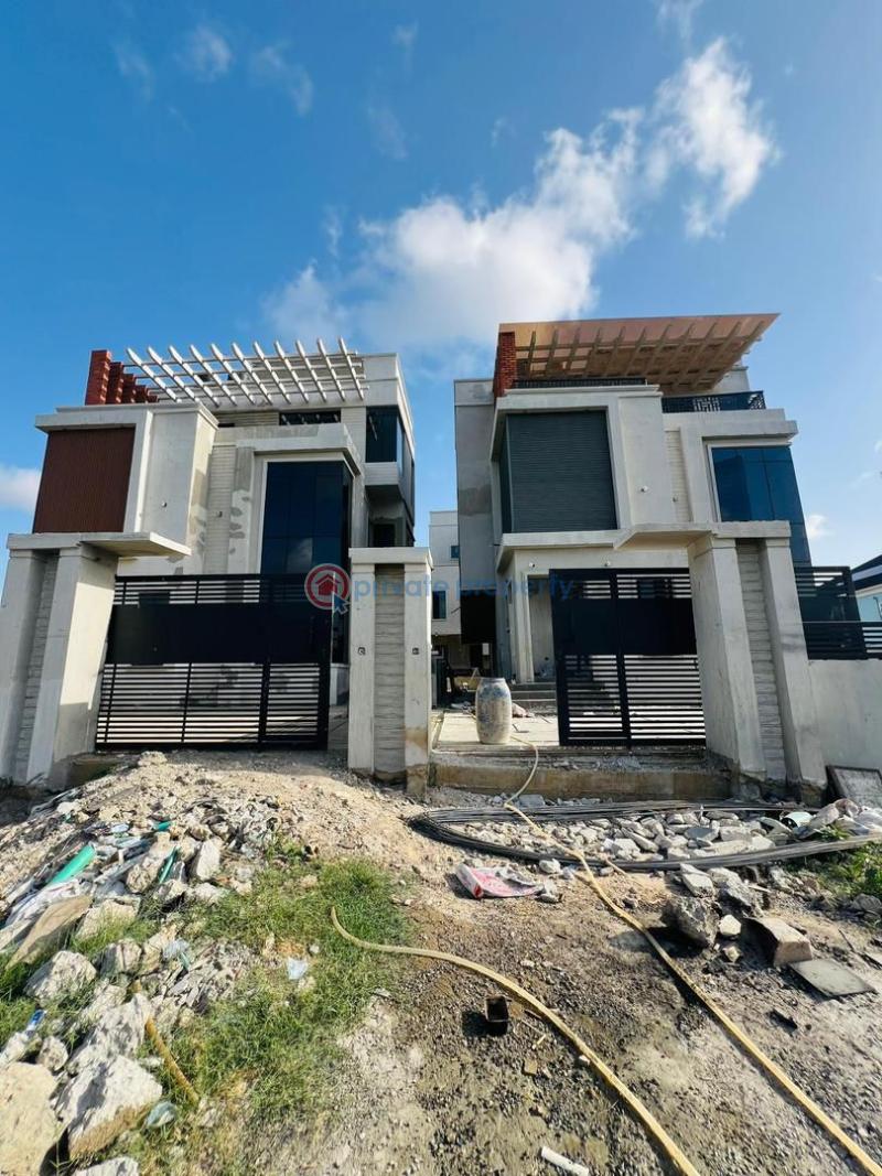4 bedroom Detached Duplex For Sale Surulere Lagos - 10