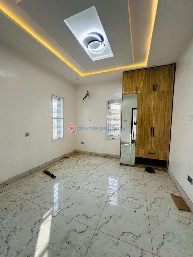 4 bedroom House For Sale Omole Phase 2 Ojodu Lagos - 8
