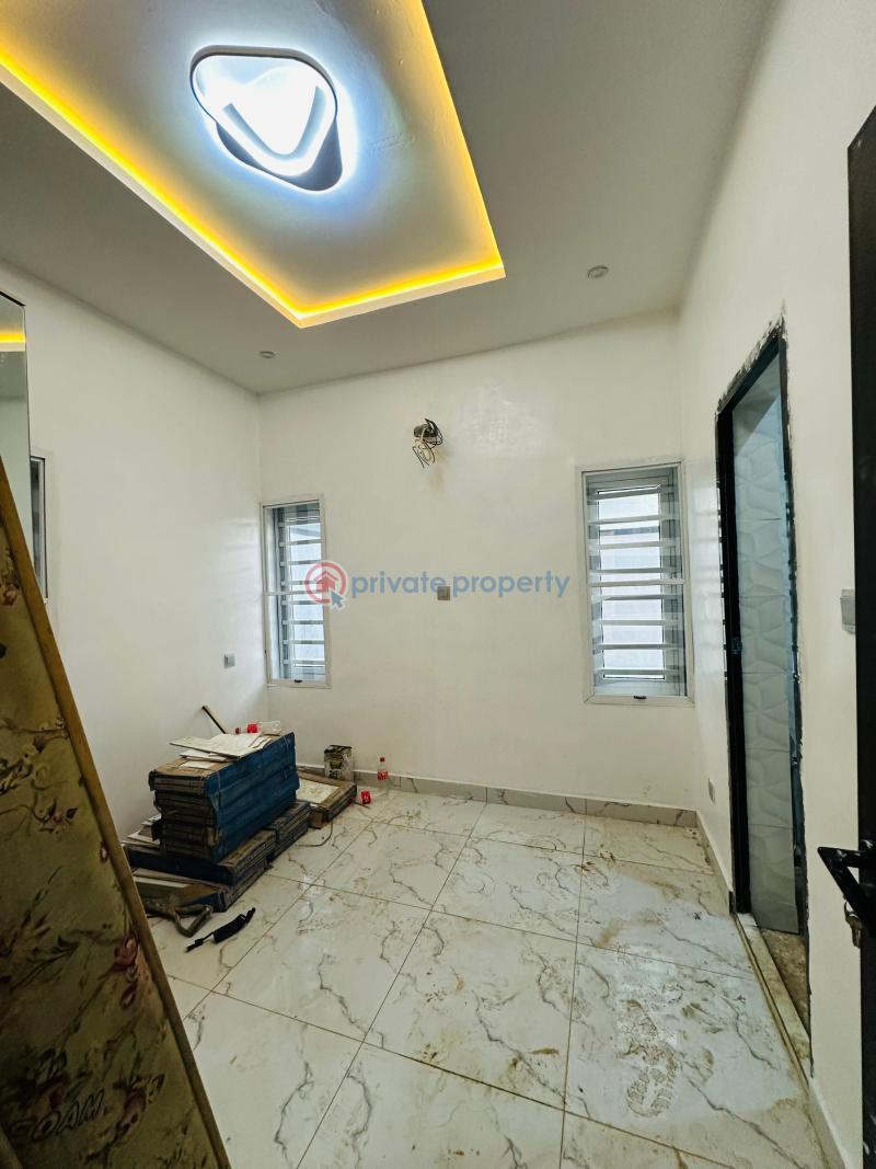 4 bedroom House For Sale Omole Phase 2 Ojodu Lagos - 3